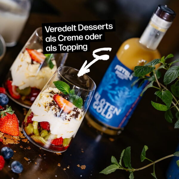 Eierlikör der Desserts als Creme oder Topping veredelt